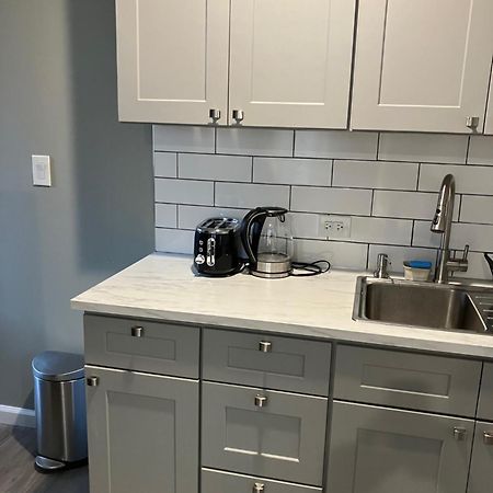 One Bedroom, Nyc 45 Min By Subway , Brooklyn, Brighton Beach Ню Йорк Екстериор снимка